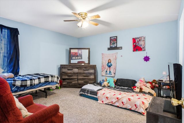 213 Westview Drive, Gun Barrel City, TX 75156