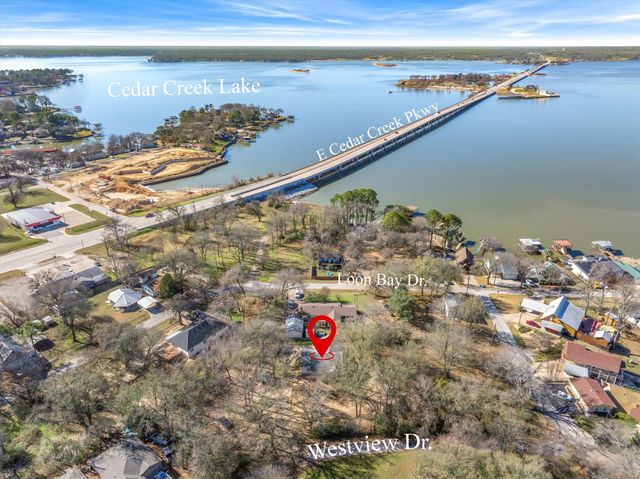 213 Westview Drive, Gun Barrel City, TX 75156