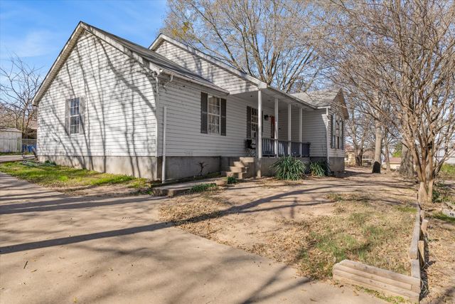 213 Westview Drive, Gun Barrel City, TX 75156