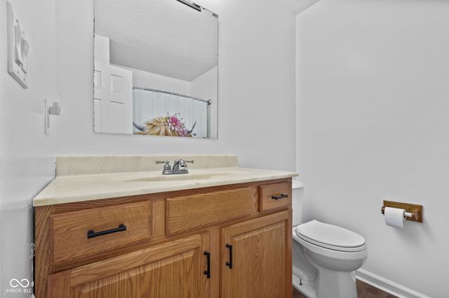 6295 New Harmony Road, Martinsville, IN 46151