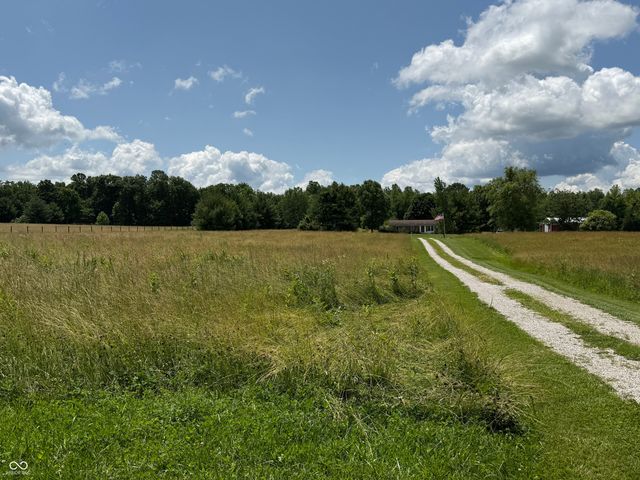 6295 New Harmony Road, Martinsville, IN 46151