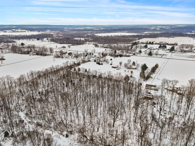 6295 New Harmony Road, Martinsville, IN 46151