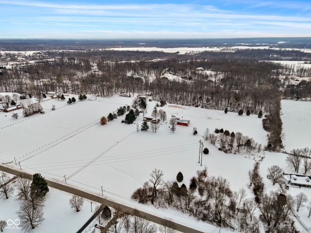 6295 New Harmony Road, Martinsville, IN 46151