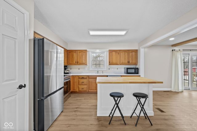 6295 New Harmony Road, Martinsville, IN 46151