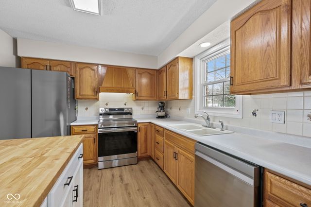 6295 New Harmony Road, Martinsville, IN 46151