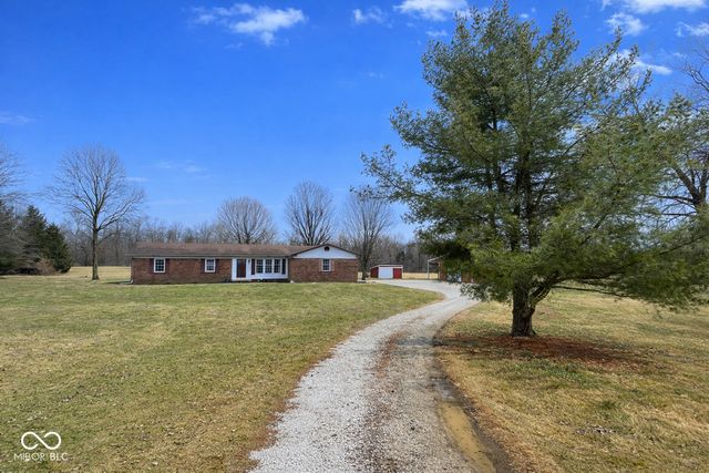 6295 New Harmony Road, Martinsville, IN 46151