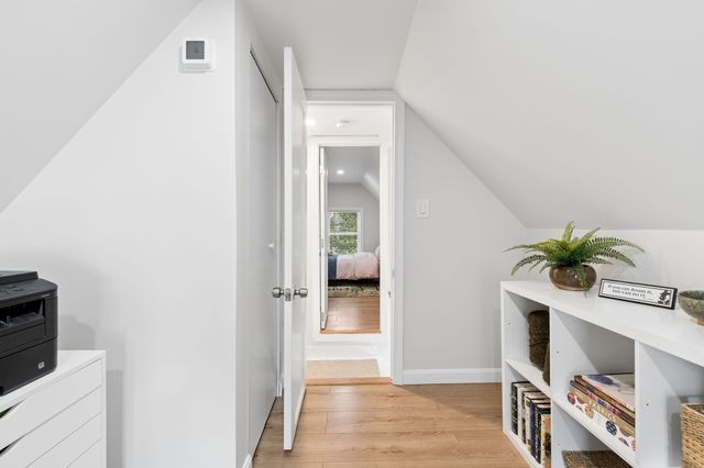 84 West St, Newton, MA 02458