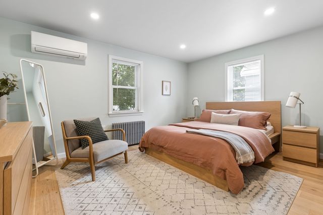 84 West St, Newton, MA 02458