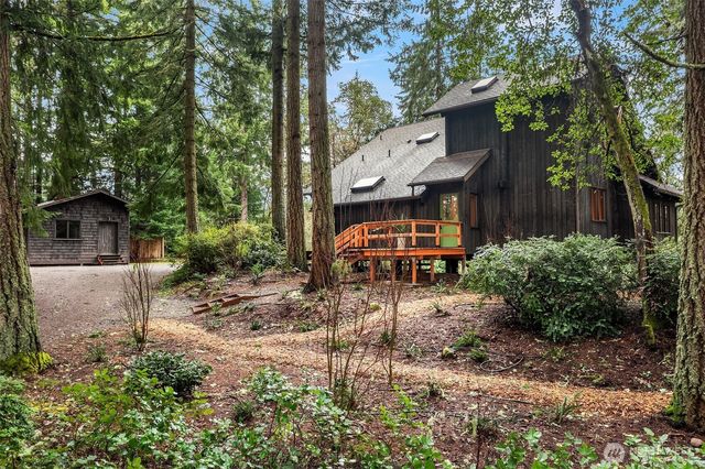 22602 Old Mill Road SW, Vashon, WA 98070