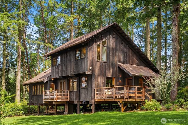 22602 Old Mill Road SW, Vashon, WA 98070