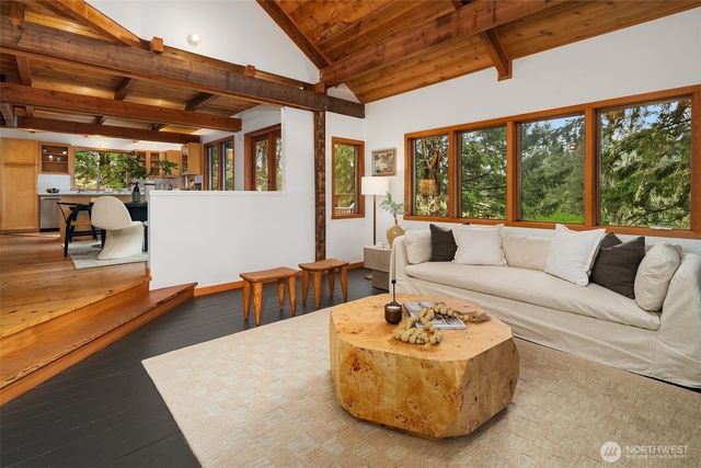 22602 Old Mill Road SW, Vashon, WA 98070