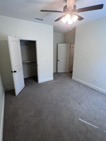 322 Cowboy Lane, Wolfforth, TX 79382