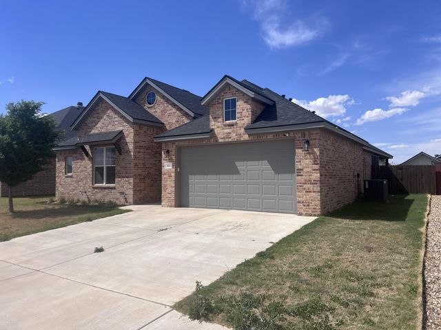322 Cowboy Lane, Wolfforth, TX 79382