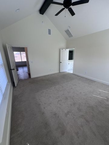 322 Cowboy Lane, Wolfforth, TX 79382