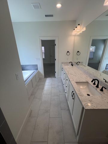 322 Cowboy Lane, Wolfforth, TX 79382