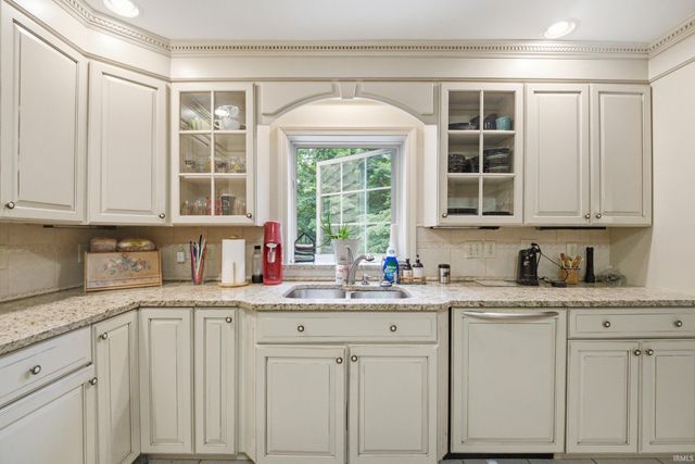 745 Cardinal Drive, Lafayette, IN 47909