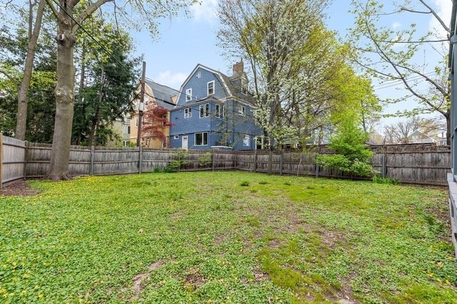 41 Lee Street A, Cambridge, MA 02139