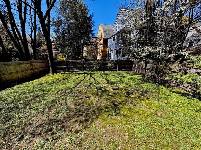 41 Lee Street A, Cambridge, MA 02139