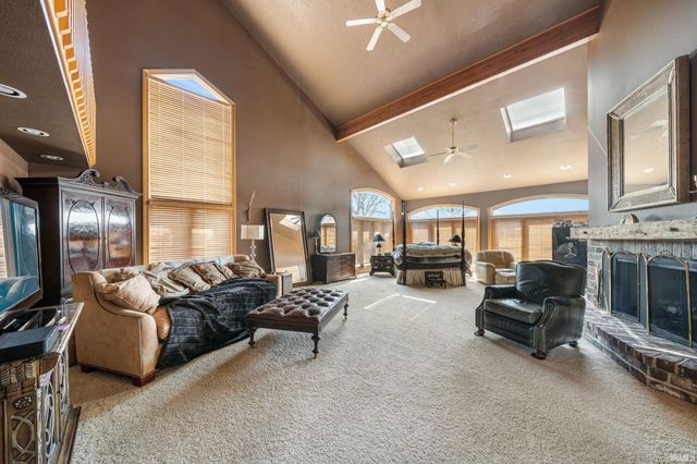 27 Quail Island, Elkhart, IN 46514