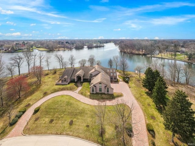 27 Quail Island, Elkhart, IN 46514