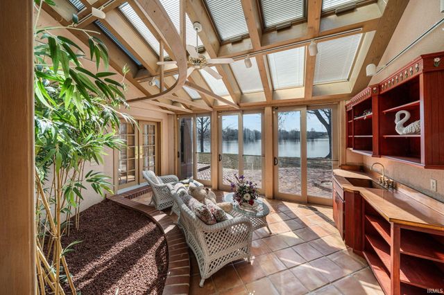 27 Quail Island, Elkhart, IN 46514