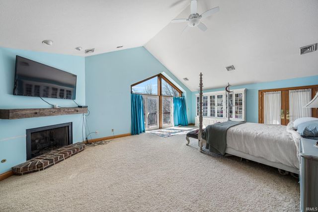 27 Quail Island, Elkhart, IN 46514
