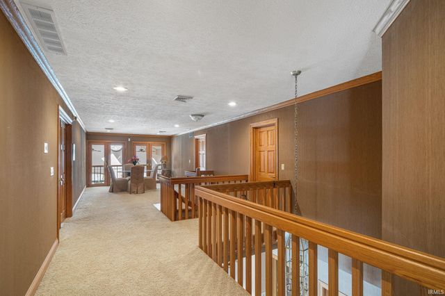 27 Quail Island, Elkhart, IN 46514