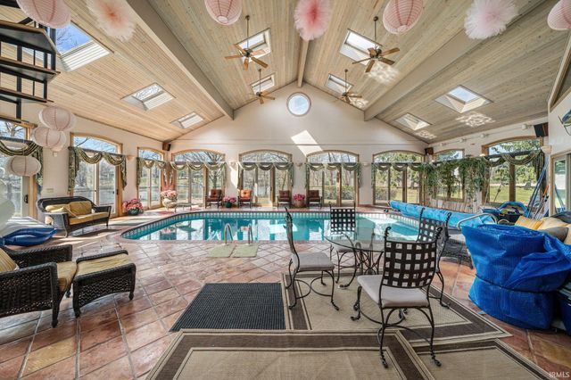 27 Quail Island, Elkhart, IN 46514