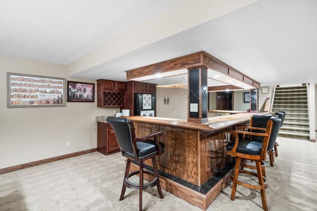 27 Quail Island, Elkhart, IN 46514