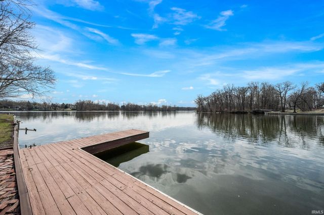 27 Quail Island, Elkhart, IN 46514