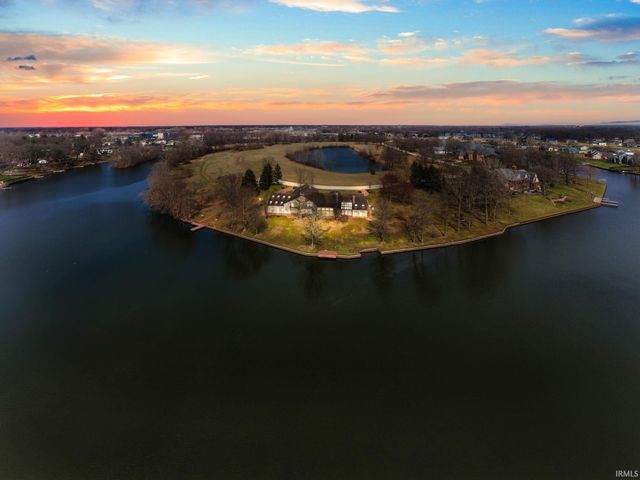 27 Quail Island, Elkhart, IN 46514