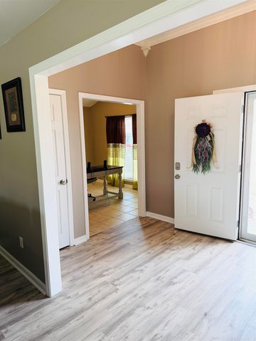 990 Jamestown Circle, Jacksonville, AR 72076