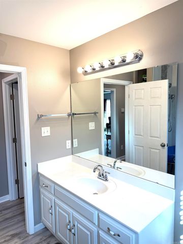 990 Jamestown Circle, Jacksonville, AR 72076