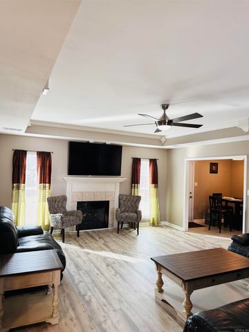 990 Jamestown Circle, Jacksonville, AR 72076