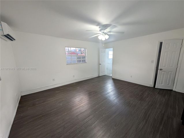 232 SW 23rd St 1-3, Fort Lauderdale, FL 33315