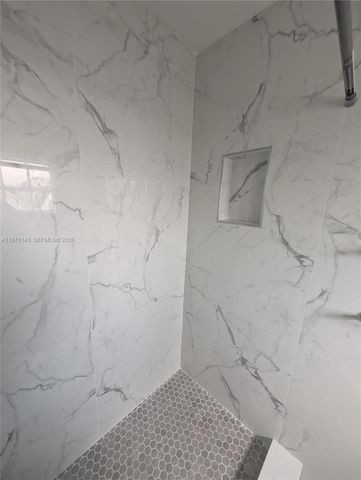 232 SW 23rd St 1-3, Fort Lauderdale, FL 33315