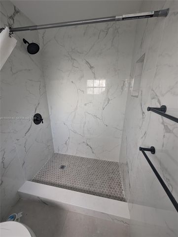 232 SW 23rd St 1-3, Fort Lauderdale, FL 33315