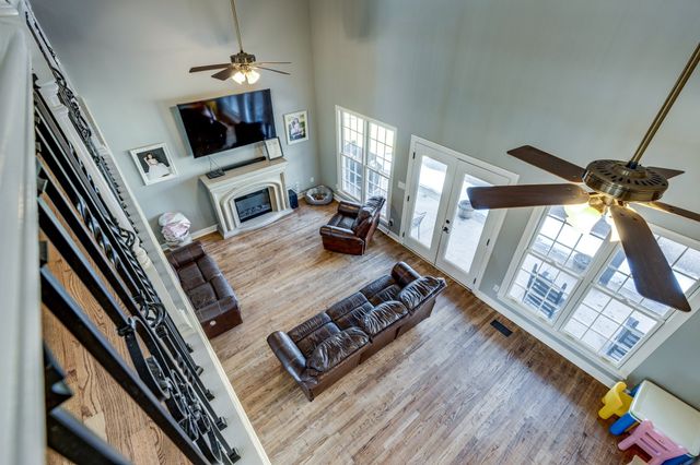 831 Columbia Hwy, Hohenwald, TN 38462