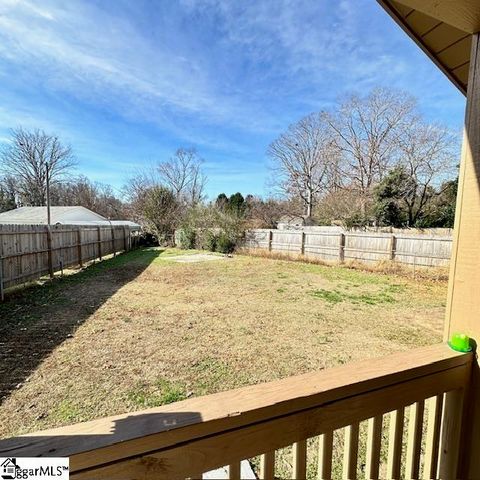 8 Pembroke Lane, Taylors, SC 29687