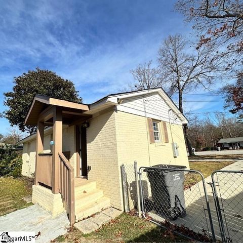 8 Pembroke Lane, Taylors, SC 29687