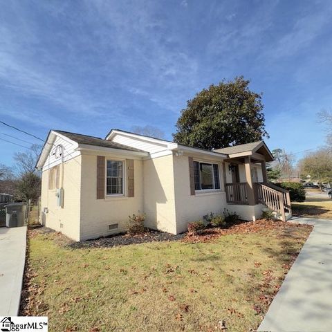 8 Pembroke Lane, Taylors, SC 29687