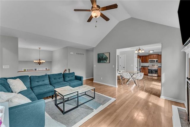 142 Aspen Lane, Lawrence, KS 66049