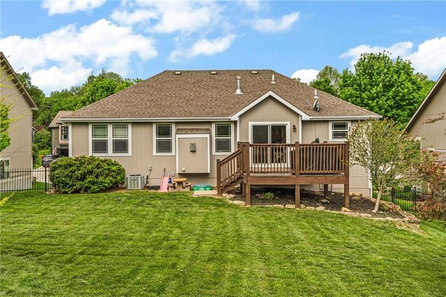 142 Aspen Lane, Lawrence, KS 66049
