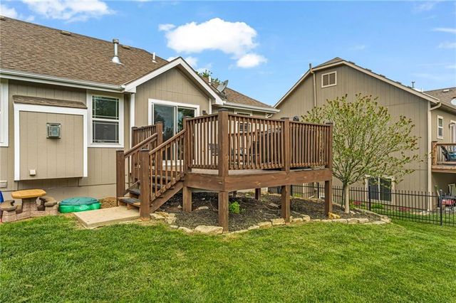 142 Aspen Lane, Lawrence, KS 66049