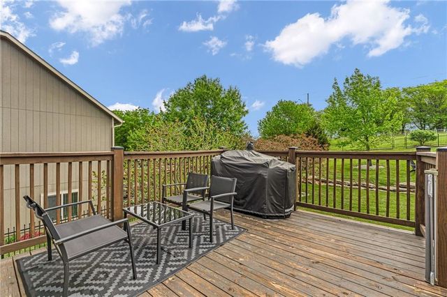 142 Aspen Lane, Lawrence, KS 66049