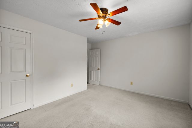 180 Monmouth Drive, Fayetteville, GA 30214