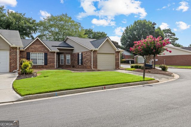 180 Monmouth Drive, Fayetteville, GA 30214