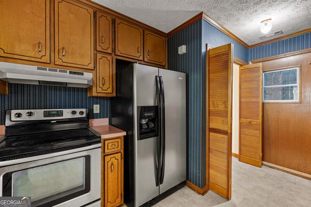 180 Monmouth Drive, Fayetteville, GA 30214