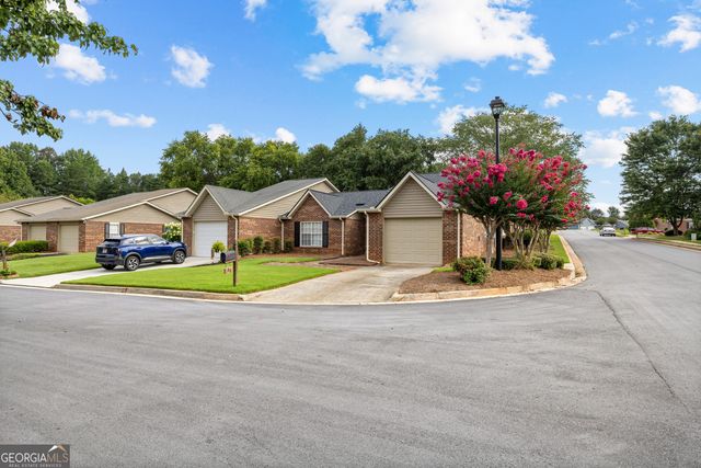 180 Monmouth Drive, Fayetteville, GA 30214