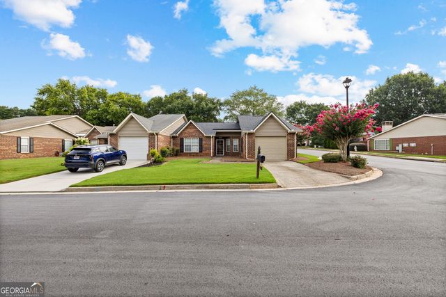 180 Monmouth Drive, Fayetteville, GA 30214